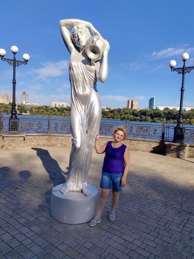 ,   Elena, 59 ,   c , 