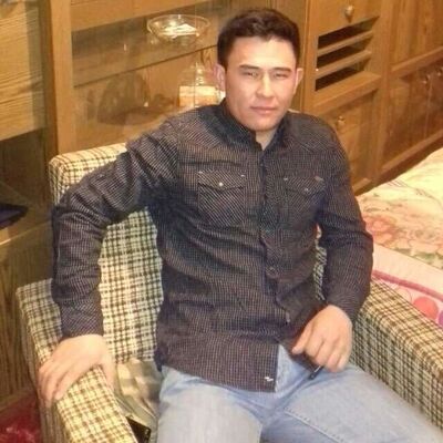  ,   John, 33 ,   ,   