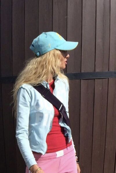  ,   Gulnara, 48 ,   c 