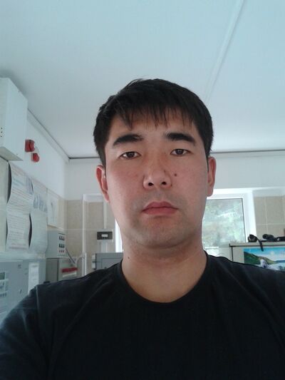  ,   Malik, 42 ,  