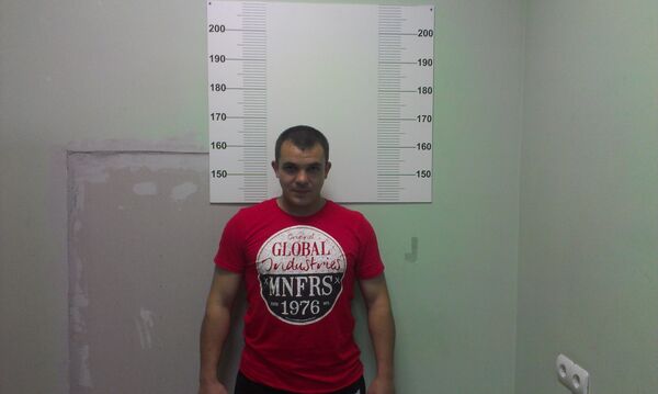  ,   Garik, 40 ,   ,   