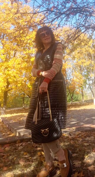  ,   Yelena, 51 ,     , c 