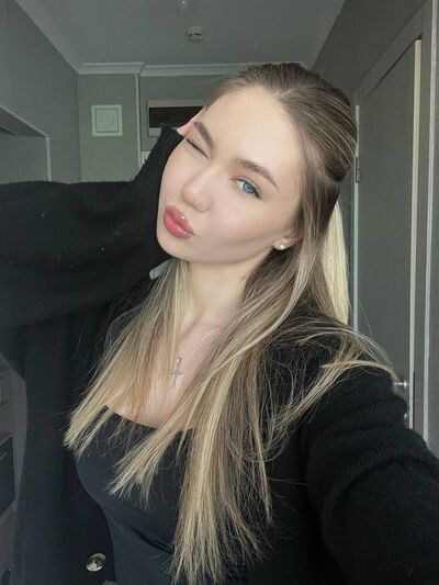  ,   Anastasia, 23 ,   c 