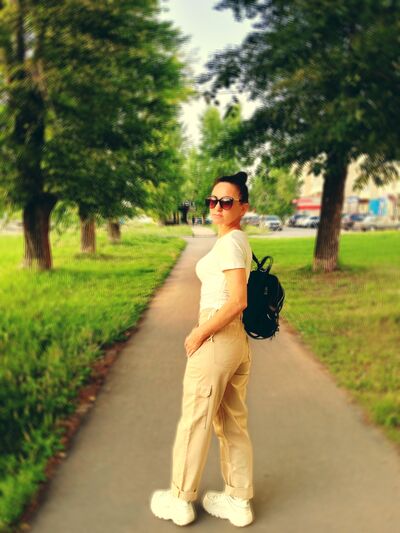  ,   Olenka, 44 ,   c 