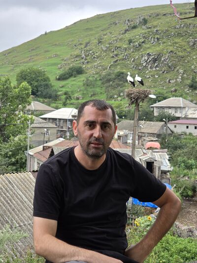  ,   Arman, 45 ,   ,   