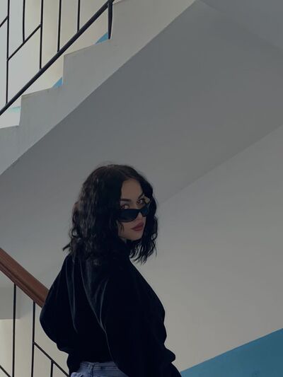  ,   Milka, 24 ,   ,   