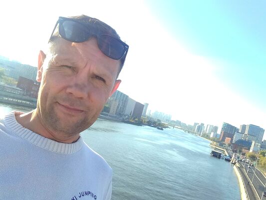  ,   Oleg, 40 ,   ,   , c 