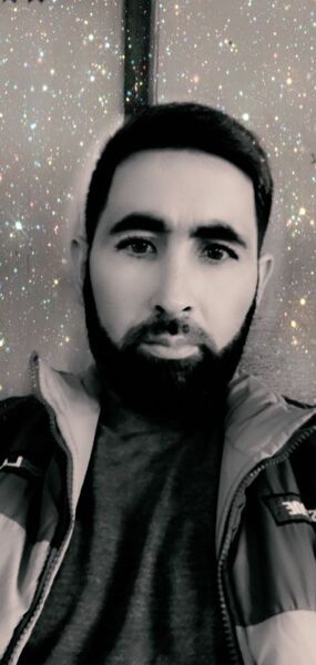  ,   Nik, 37 ,   ,   