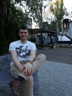  12806140  Max, 41 ,    