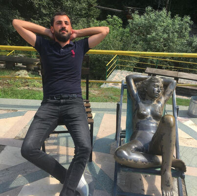  ,   Narek, 33 ,   ,   