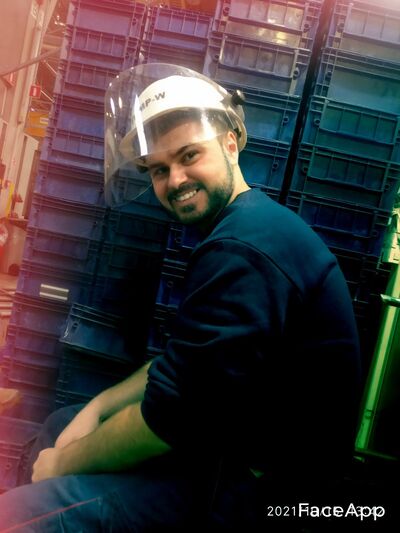  ,   Damian, 42 ,   ,   