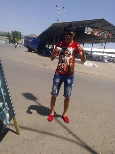  ,   Jakhongir, 29 ,   
