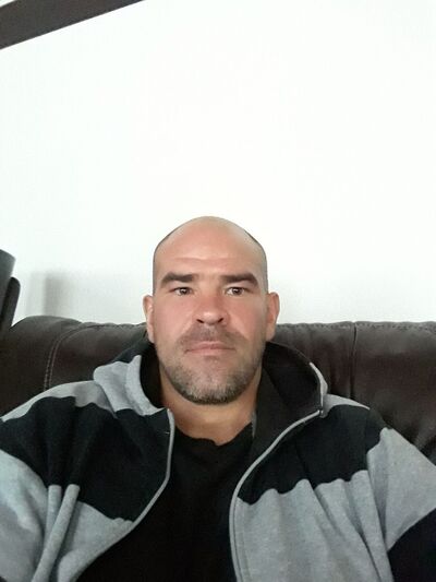  Kassel,   , 42 ,   ,   , c , 