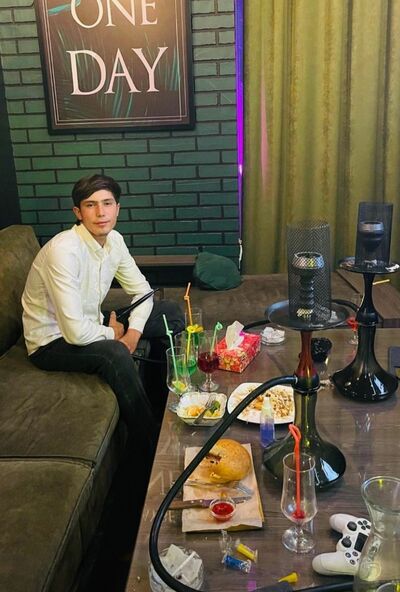  ,   Maksim, 25 ,   ,   