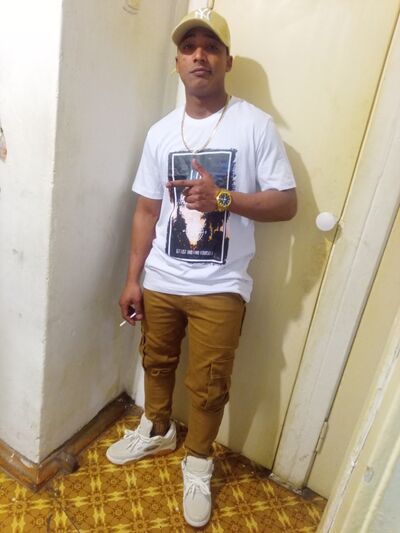  ,   Erisbel, 21 ,   ,   