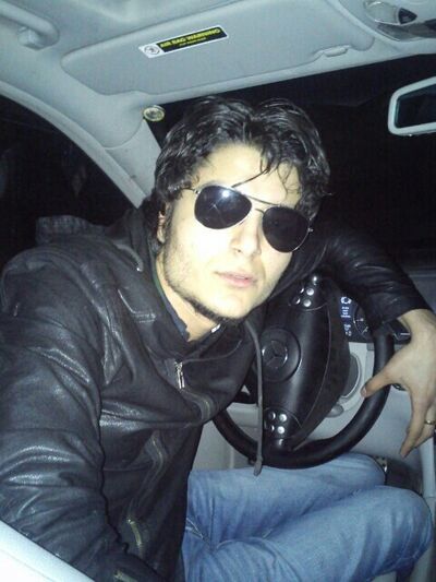  ,   Martin, 32 ,   