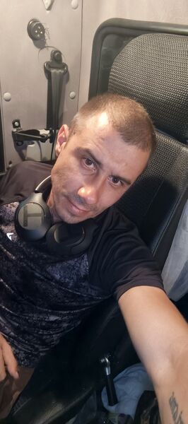  ,   Evgeny, 32 ,   ,   