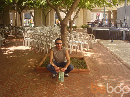  ,   Simon, 40 ,  