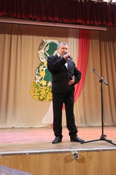  ,   Aleksei, 48 ,   c 