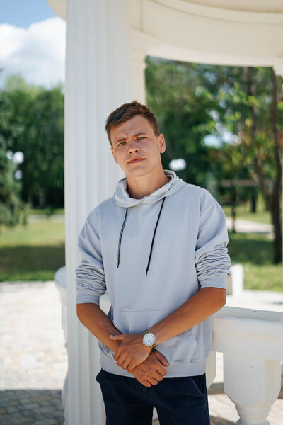 ,   Nikita, 25 ,   ,   