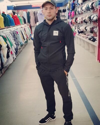  ,   Artyom, 26 ,   ,   