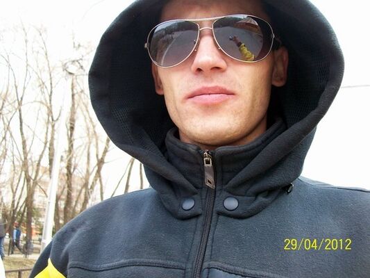  -,   Nikolay, 37 ,   
