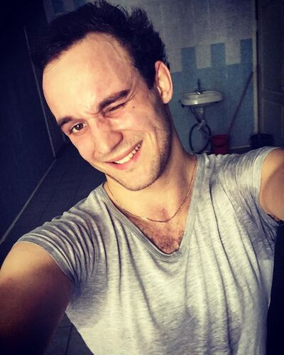  ,   Alex, 30 ,   
