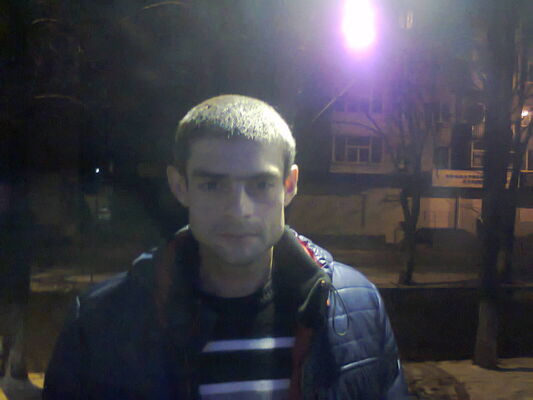  ,   Ruslan, 40 ,  