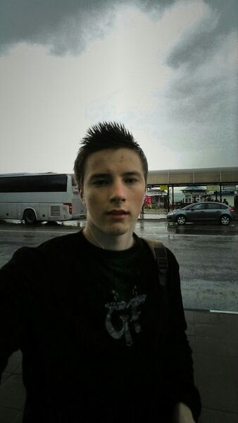  ,   Viktor, 32 ,   ,   , c 