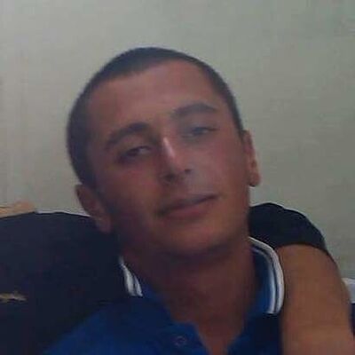  ,   Arman, 33 ,   ,   