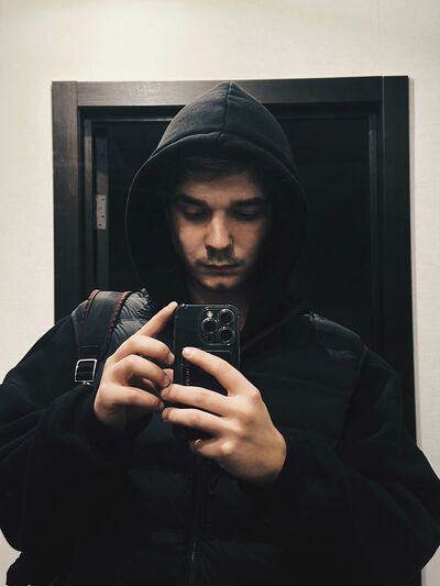  ,   Alexander, 26 ,   ,   