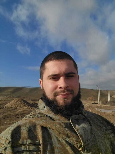  ,   Leonid, 27 ,   ,   