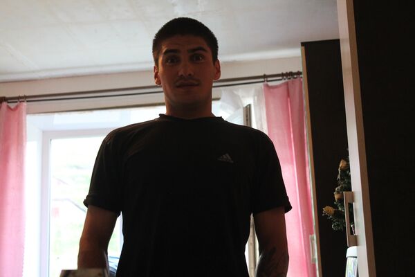  ,   Dima, 32 ,   ,   