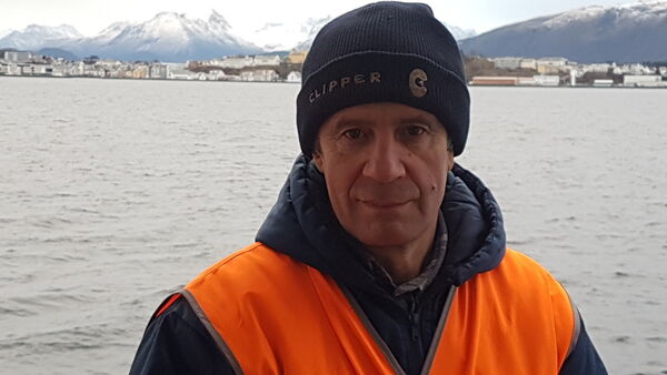  ,   Aleksandr, 64 ,     , c 