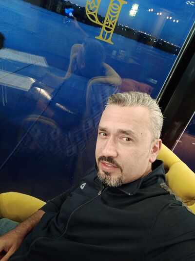  ,   Esref, 44 ,   ,   