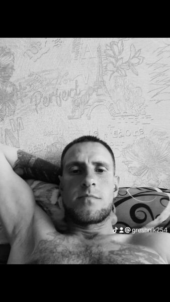  ,   Mikhail, 36 ,   ,   , c , 