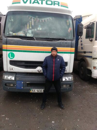  ,   Vitalii, 49 ,   ,   , c 
