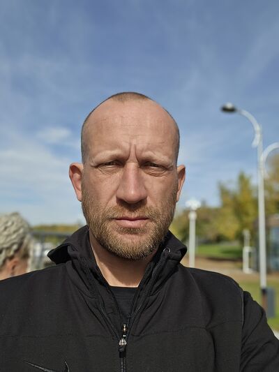  --,   , 44 ,     , c 