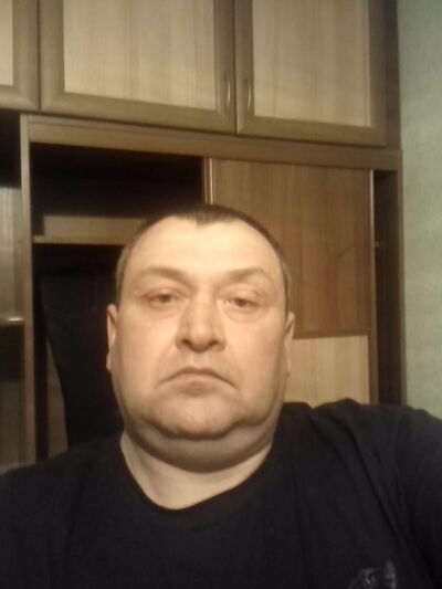  ,   Viktor, 54 ,  