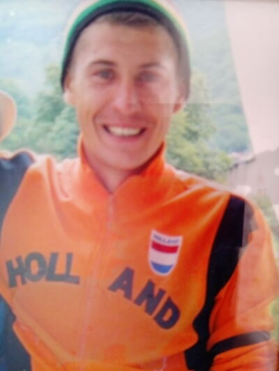  ,   Anton, 38 ,   ,   , c 