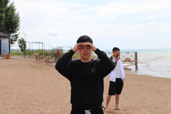  ,   Alisher, 21 ,   ,   