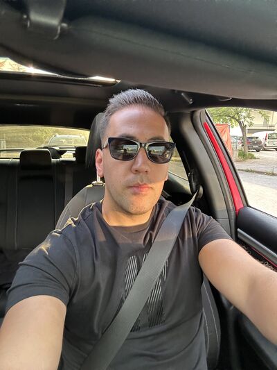  ,   Ismail, 32 ,   ,   