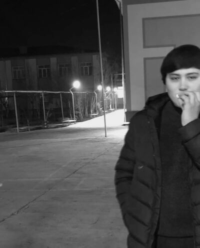  ,   Oybek, 22 ,   ,   