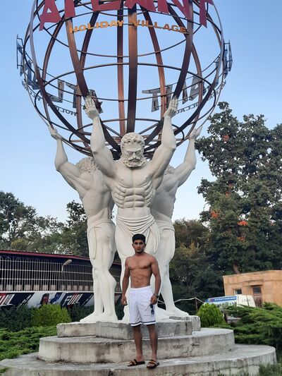  ,   Kamil, 27 ,   ,   