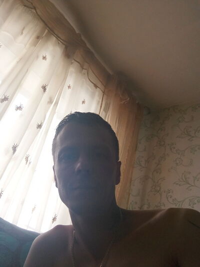  ,   Banda, 42 ,   ,   , c 