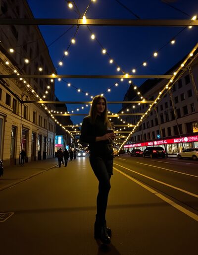  ,   Yana, 25 ,   ,   
