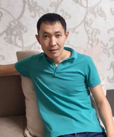  ,   Akon, 42 ,   , c 