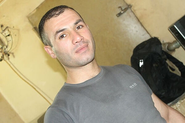  ,   Elnur, 43 ,   ,   , c 