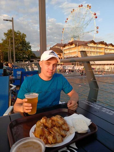  ,   Ivan, 37 ,     , c 