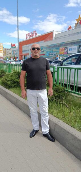   ,   Osman, 39 ,   ,   